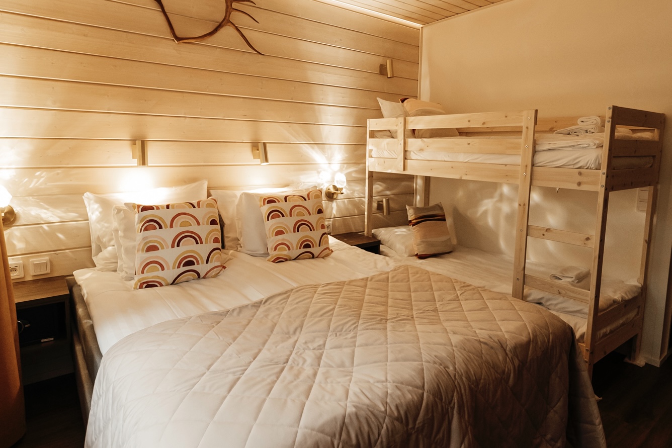 Family-deluxe-room-Forest-view-light_AR-ROOM_SM_Aito-AlexandraV_2024-06-29 (21)